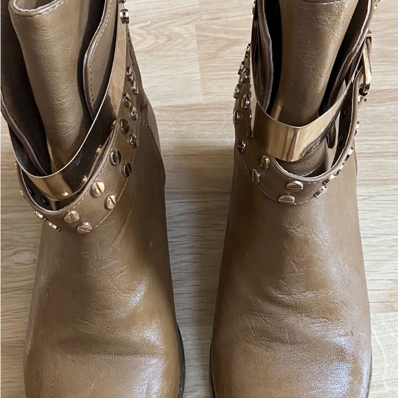 BUCCO anklet boots embossed with good ware and studs 8.5 - Picture 3 of 7